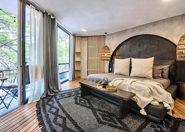 Beautiful Curated And Designed Flat Great Balcony Apartment Mexico City