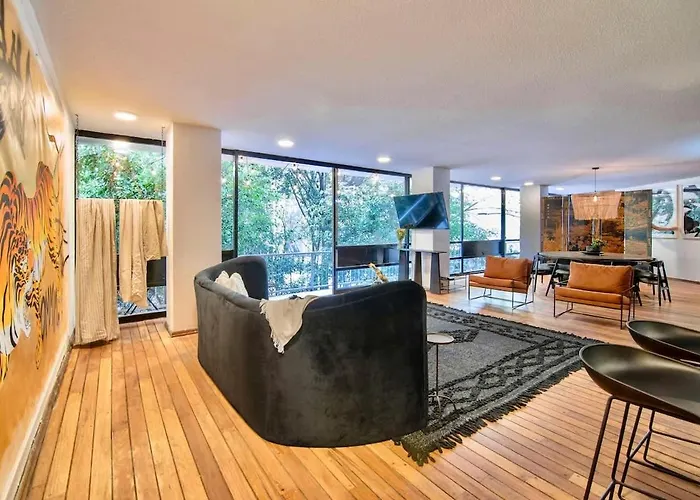 Beautiful Curated And Designed Flat Great Balcony