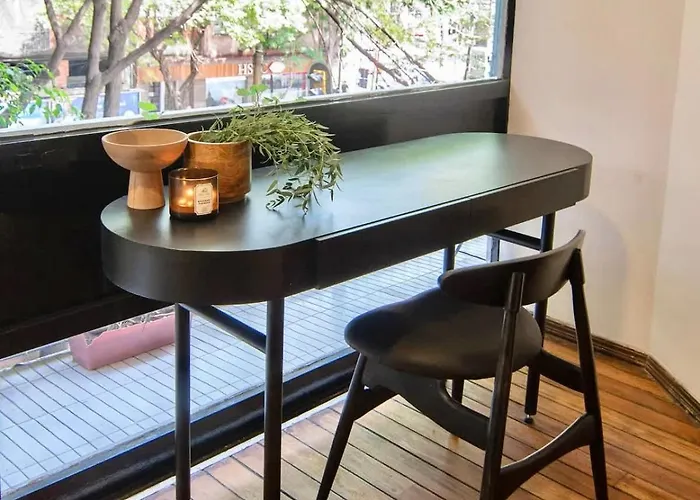 Apartment Beautiful Curated And Designed Flat Great Balcony