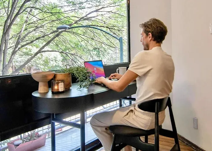 Apartment Beautiful Curated And Designed Flat Great Balcony *